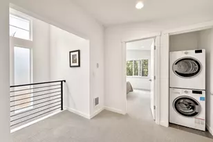 708 N 102nd St, Seattle, WA 98133 - Photo 26