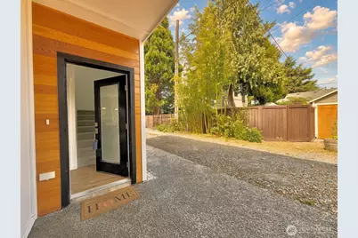 708 N 102nd Street #2, Seattle, WA 98133 - Photo 4