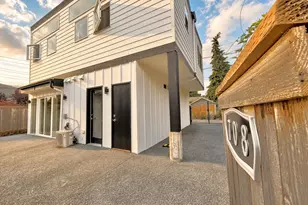708 N 102nd St, Seattle, WA 98133 - Photo 34