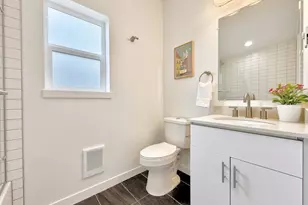 708 N 102nd St, Seattle, WA 98133 - Photo 16