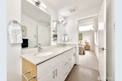 708 N 102nd Street #2, Seattle, WA 98133 - Photo 22