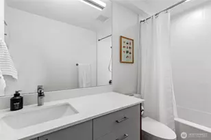 637 13th Ave E, Seattle, WA 98102 - Photo 22