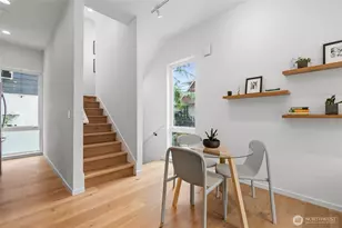 637 13th Ave E, Seattle, WA 98102 - Photo 12