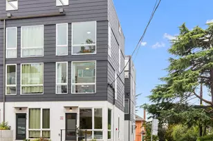637 13th Ave E, Seattle, WA 98102 - Photo 2