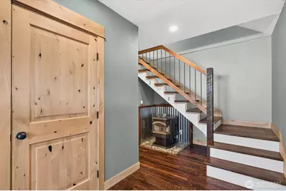 320 Roake Avenue NE, Castle Rock, WA 98611 - Photo 10