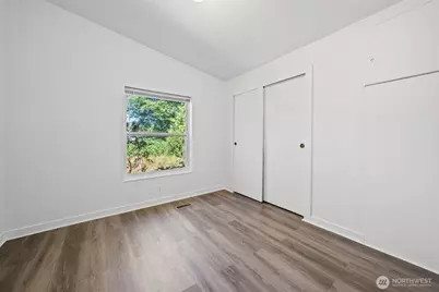 11607 Golden Given Road E, Tacoma, WA 98445 - Photo 16