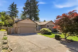 19808 137th Ave SE, Renton, WA 98058 - Photo 2