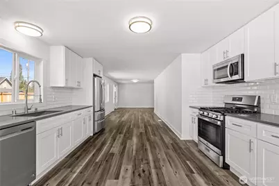 8823 S Yakima Avenue, Tacoma, WA 98444 - Photo 8