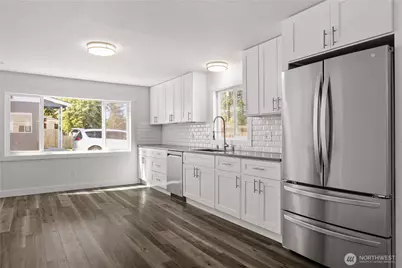 8823 S Yakima Avenue, Tacoma, WA 98444 - Photo 6