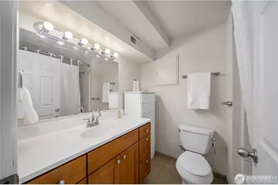 1305 NE 55th Street, Seattle, WA 98105 - Photo 18