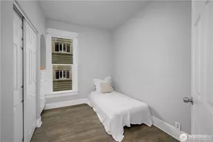 1305 NE 55th St, Seattle, WA 98105 - Photo 16