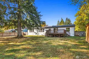 5320 Erlands Point Rd NW, Bremerton, WA 98312 - Photo 32