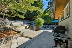 10705 41st Pl NE, Seattle, WA 98125 - Photo 32