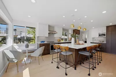 10705 41st Place NE, Seattle, WA 98125 - Photo 4