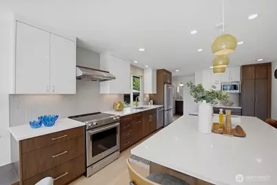 10705 41st Place NE, Seattle, WA 98125 - Photo 10