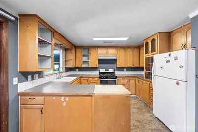 849 Burlingame Road, Mount Vernon, WA 98274 - Photo 6