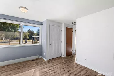 849 Burlingame Road, Mount Vernon, WA 98274 - Photo 10