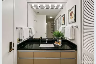 1301 Spring Street #24H, Seattle, WA 98104 - Photo 18