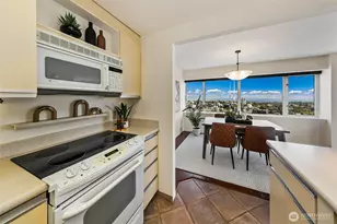 1301 Spring St, Seattle, WA 98104 - Photo 10