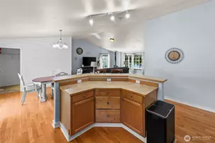 7925 Thornburg St SW, Olympia, WA 98512 - Photo 10