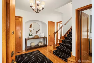 2301 Rosemont Place W, Seattle, WA 98199 - Photo 16