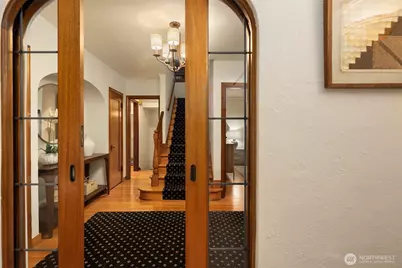 2301 Rosemont Place W, Seattle, WA 98199 - Photo 26