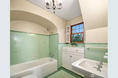 2301 Rosemont Place W, Seattle, WA 98199 - Photo 24
