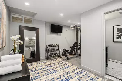 2301 Rosemont Place W, Seattle, WA 98199 - Photo 32