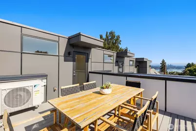 3404 E Spring Street, Seattle, WA 98122 - Photo 6