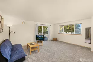 12056 15th Ave NE, Seattle, WA 98125 - Photo 2
