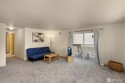 12056 15th Avenue NE #201, Seattle, WA 98125 - Photo 6