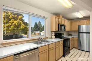 12056 15th Ave NE, Seattle, WA 98125 - Photo 10