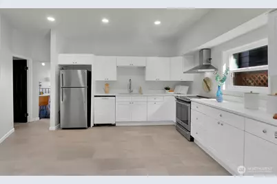 1113 33rd Avenue S, Seattle, WA 98144 - Photo 14