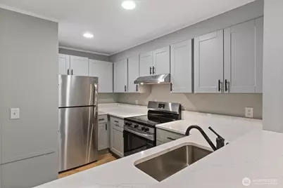 3256 SW Avalon Street #203, Seattle, WA 98126 - Photo 8