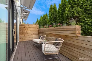 519 Madrona Ave NE, Bainbridge Island, WA 98110 - Photo 12