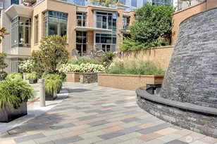 10610 NE 9th Pl, Bellevue, WA 98004 - Photo 30
