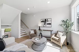 8815 Densmore Ave N, Seattle, WA 98103 - Photo 8