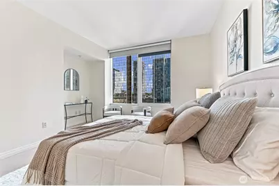 500 106th Avenue NE #1205, Bellevue, WA 98004 - Photo 18