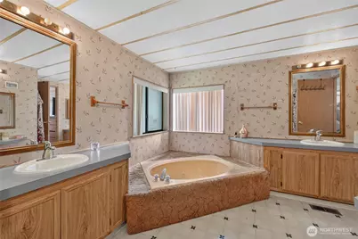 16211 Hackamore Way E, Greenwater, WA 98022 - Photo 20
