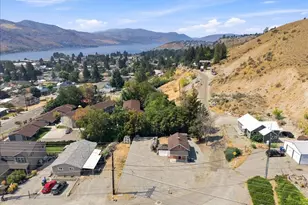 617 N Bradley St, Chelan, WA 98816 - Photo 6