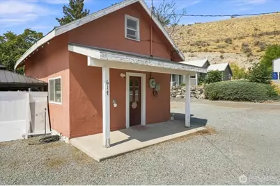 617 N Bradley Street, Chelan, WA 98816 - Photo 18