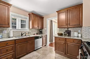 236 S 55th St, Tacoma, WA 98408 - Photo 10