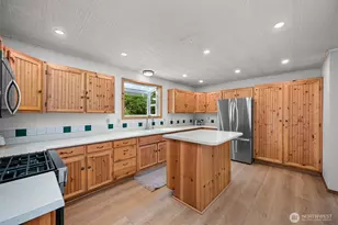 2438 N Bakerview Park Dr, Ferndale, WA 98248 - Photo 6