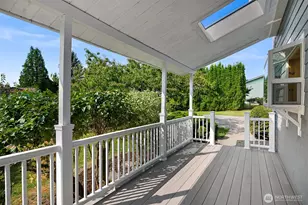 2438 N Bakerview Park Dr, Ferndale, WA 98248 - Photo 4