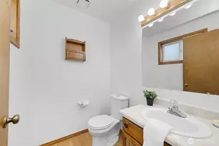 2438 N Bakerview Park Dr, Ferndale, WA 98248 - Photo 18