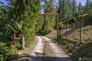 9273 Black Mountain Ln, Maple Falls, WA 98266 - Photo 4