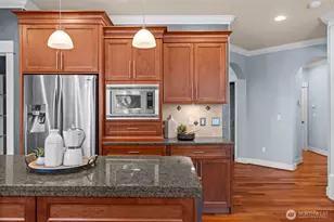 904 7th Ct, Fox Island, WA 98333 - Photo 14