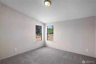 18032 Meyer Ln SW, Rochester, WA 98579 - Photo 16