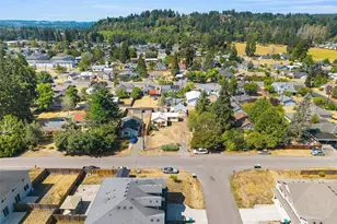 2021 N Tower Ave, Centralia, WA 98531 - Photo 6