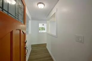 209 Sunset Dr, Longview, WA 98632 - Photo 2